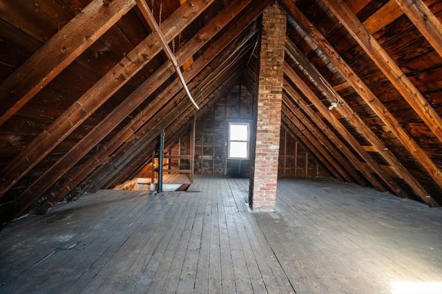 73 Taylor St, Quincy, MA 02170