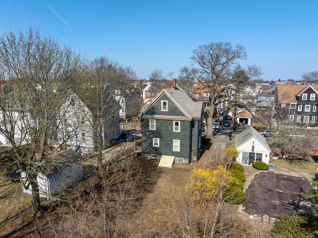 73 Taylor St, Quincy, MA 02170