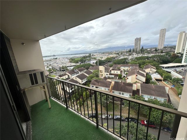 98-351 Koauka Loop C1206, Aiea, HI 96701