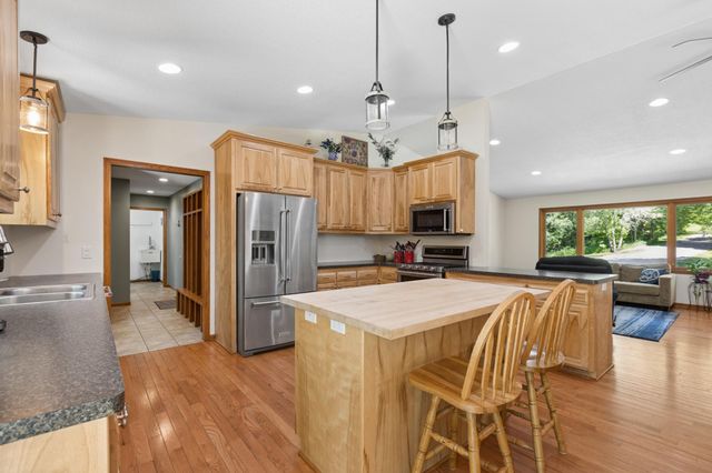 8235 20th Street SE, Buffalo, MN 55313