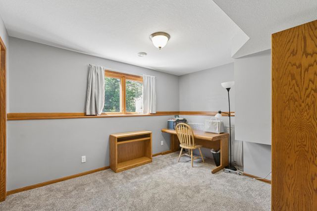 8235 20th Street SE, Buffalo, MN 55313