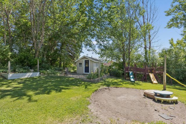 8235 20th Street SE, Buffalo, MN 55313