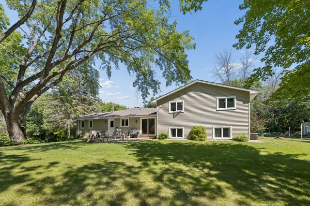 8235 20th Street SE, Buffalo, MN 55313