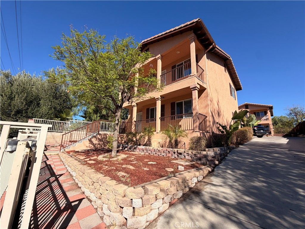 905 W Sumner A & B, Lake Elsinore, CA 92530 — exterior