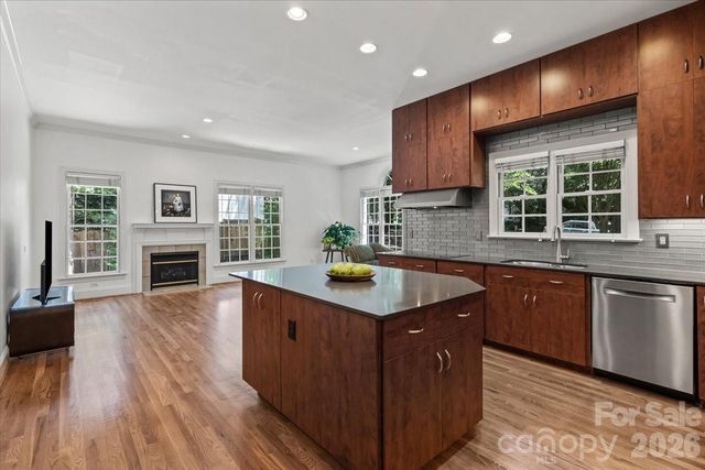 4909 Deer Walk Avenue, Charlotte, NC 28270