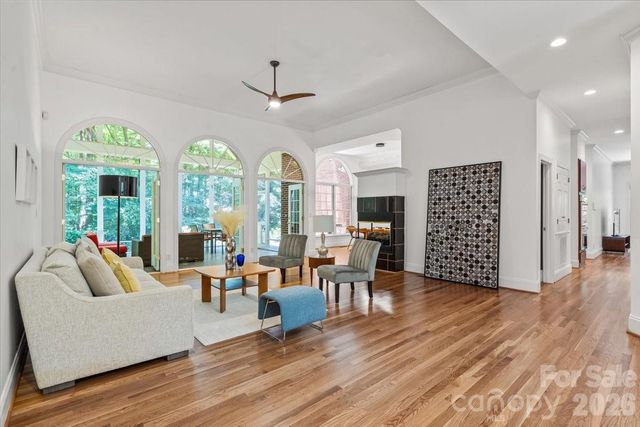 4909 Deer Walk Avenue, Charlotte, NC 28270