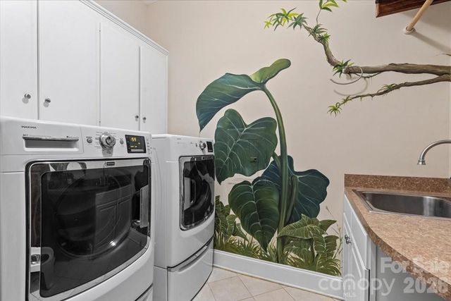 4909 Deer Walk Avenue, Charlotte, NC 28270
