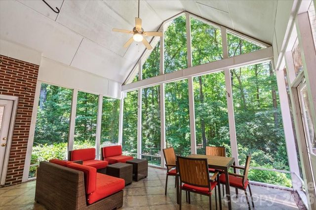 4909 Deer Walk Avenue, Charlotte, NC 28270