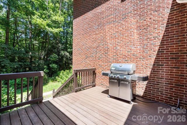 4909 Deer Walk Avenue, Charlotte, NC 28270