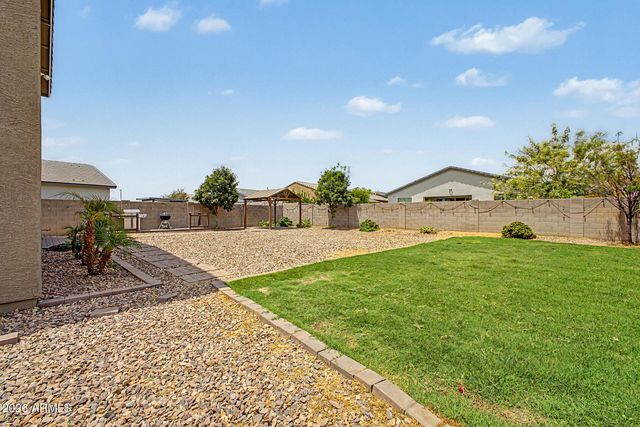 13354 W BRILES Road, Peoria, AZ 85383