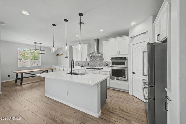 13354 W BRILES Road, Peoria, AZ 85383