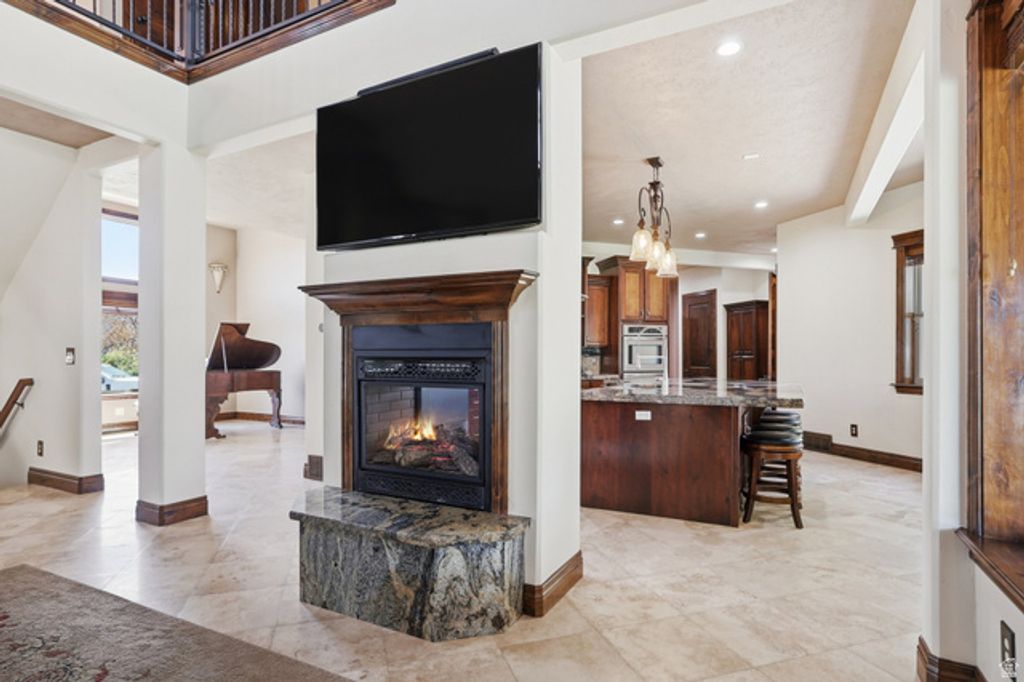 Image 5 of property listing at 486 E 100 N, Tremonton, UT 84337
