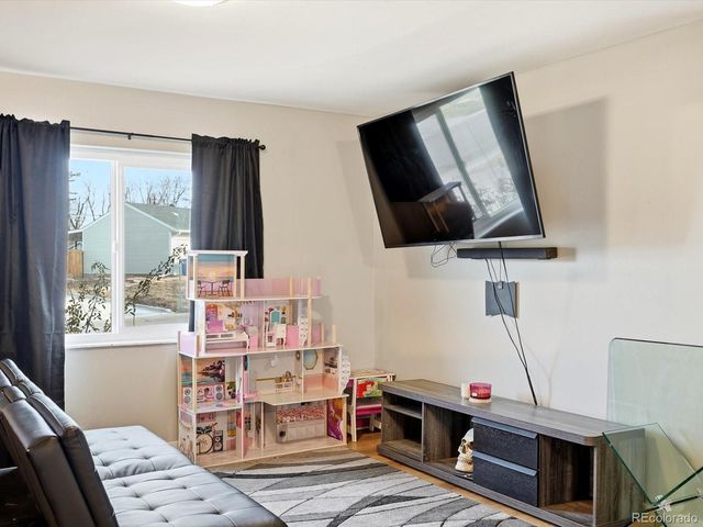 1883 S Perry Way, Denver, CO 80219