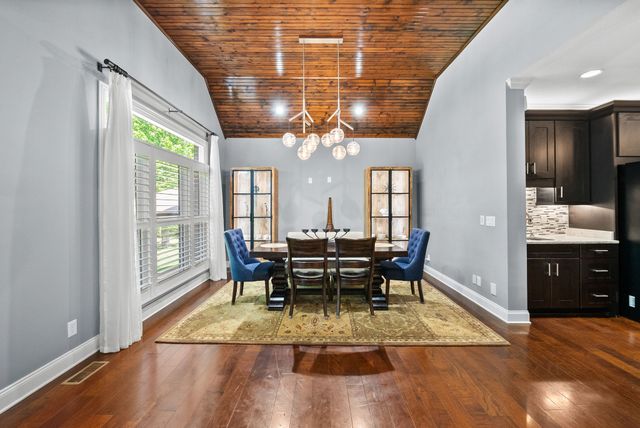 140 Danford Dr, Clarksville, TN 37043
