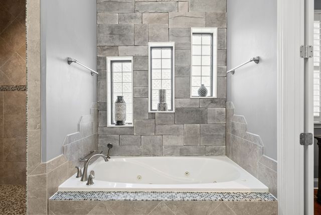 140 Danford Dr, Clarksville, TN 37043