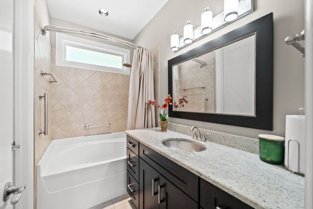140 Danford Dr, Clarksville, TN 37043