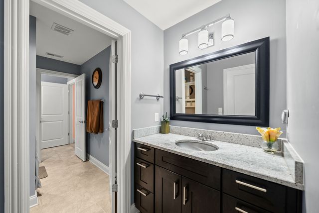140 Danford Dr, Clarksville, TN 37043