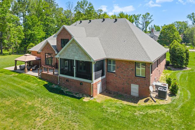 140 Danford Dr, Clarksville, TN 37043