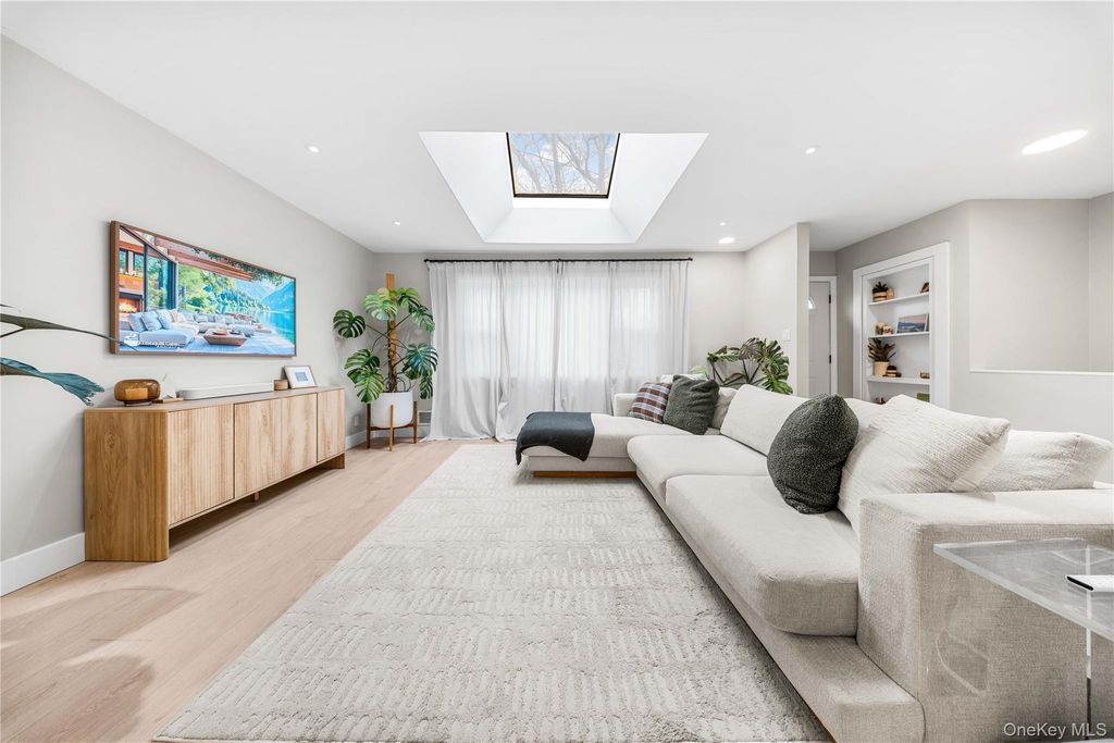 3004 73rd Street, Jackson Heights, NY 11370