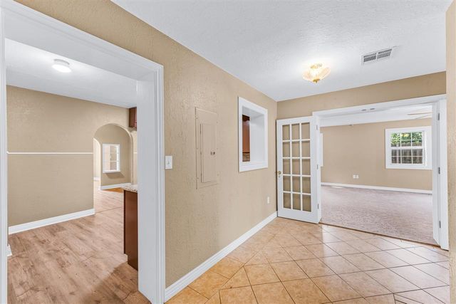 1335 NW Ash Ave, Lawton, OK 73507