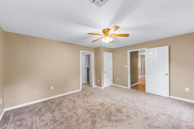 1335 NW Ash Ave, Lawton, OK 73507