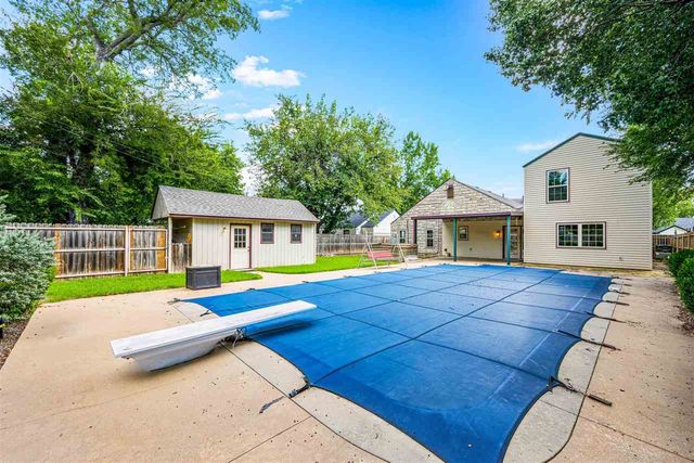 1335 NW Ash Ave, Lawton, OK 73507