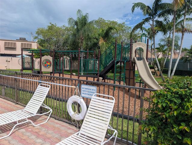 1300 NW 122nd Terrace, Pembroke Pines, FL 33026