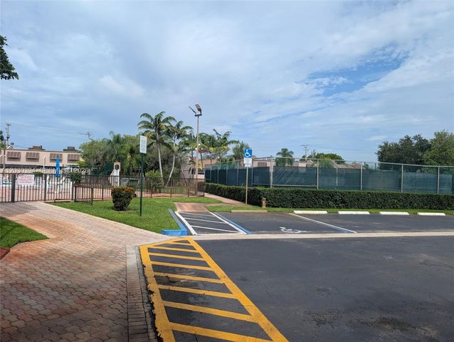 1300 NW 122nd Terrace, Pembroke Pines, FL 33026