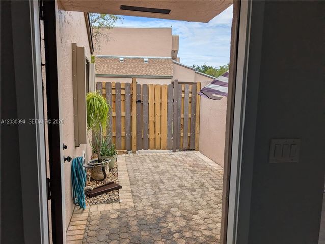 1300 NW 122nd Terrace, Pembroke Pines, FL 33026