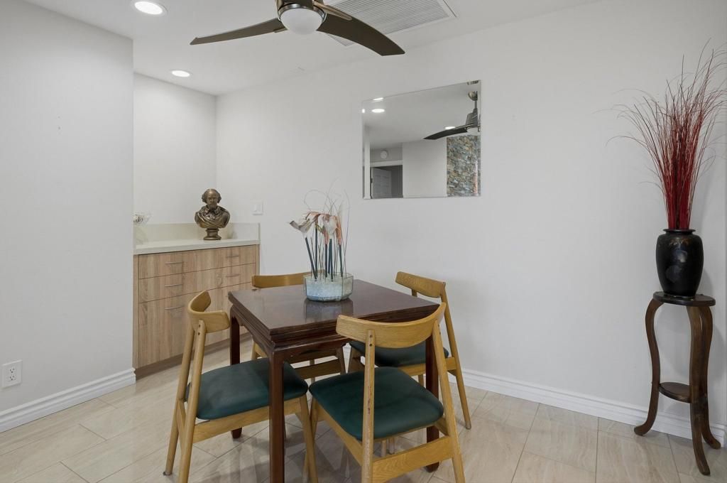 Image 26 of property listing at 910 Island Drive 114, Rancho Mirage, CA 92270