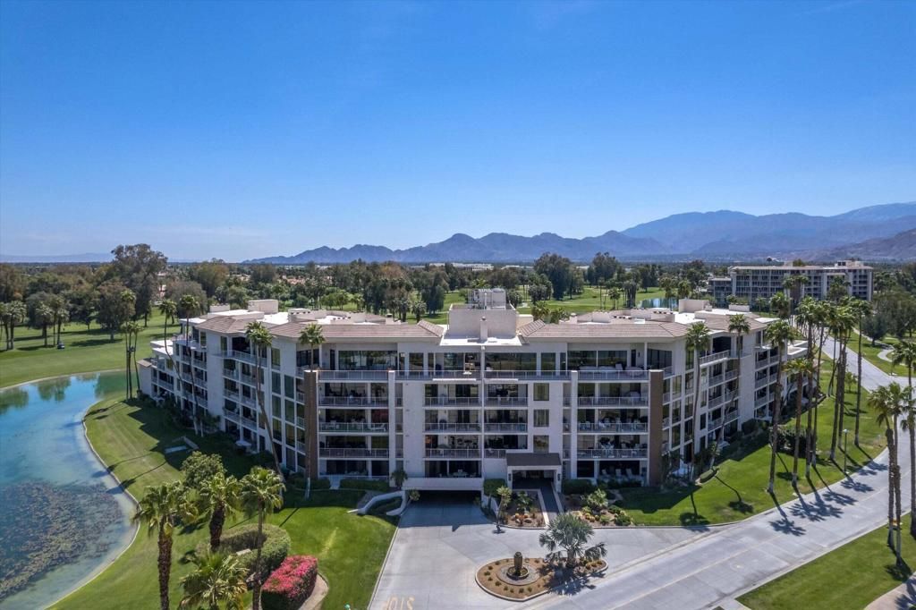 Image 39 of property listing at 910 Island Drive 114, Rancho Mirage, CA 92270