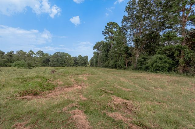 Na Fm 230, Trinity, TX 75862