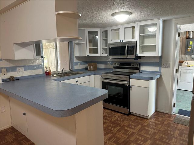 9741 SCENIC DRIVE, Port Richey, FL 34668