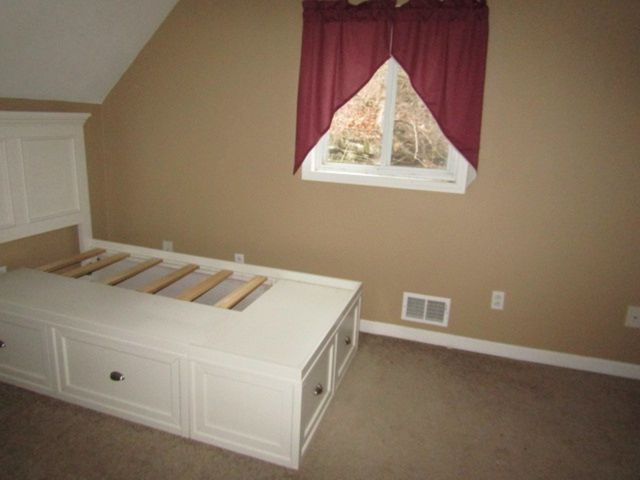 355 Days Run Rd, East Deer, PA 15084