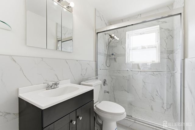 161 Evergreen Road 2A, Edison, NJ 08837