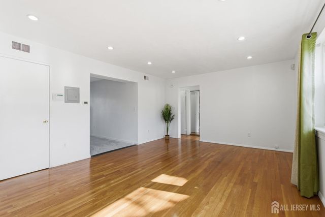 161 Evergreen Road 2A, Edison, NJ 08837