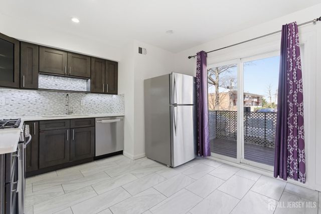 161 Evergreen Road 2A, Edison, NJ 08837