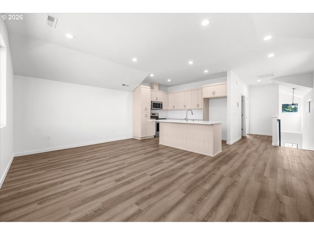 5022 Ne 113TH Loop, Vancouver, WA 98686
