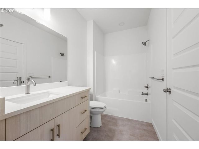 5022 Ne 113TH Loop, Vancouver, WA 98686