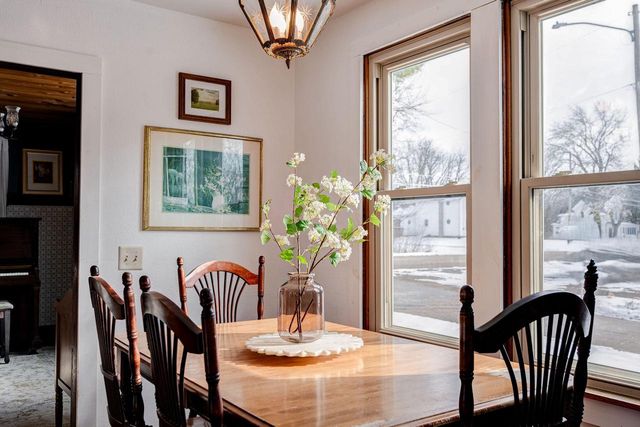 W380N8481 Mill STREET, Oconomowoc, WI 53066