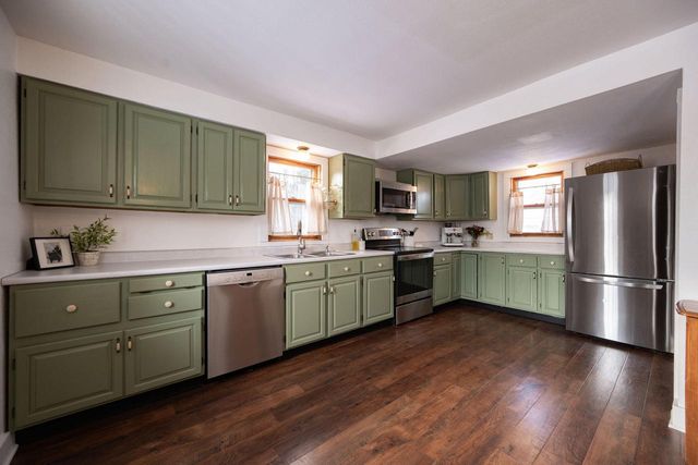 W380N8481 Mill STREET, Oconomowoc, WI 53066