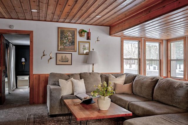 W380N8481 Mill STREET, Oconomowoc, WI 53066