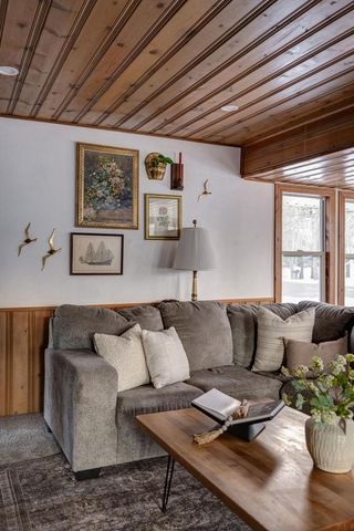 W380N8481 Mill STREET, Oconomowoc, WI 53066