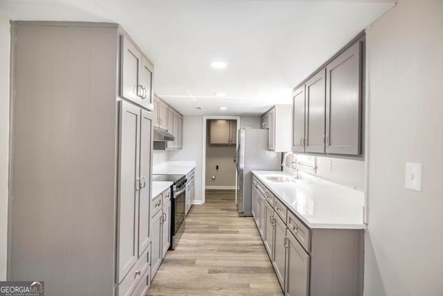 2310 Price Drive, Macon, GA 31206