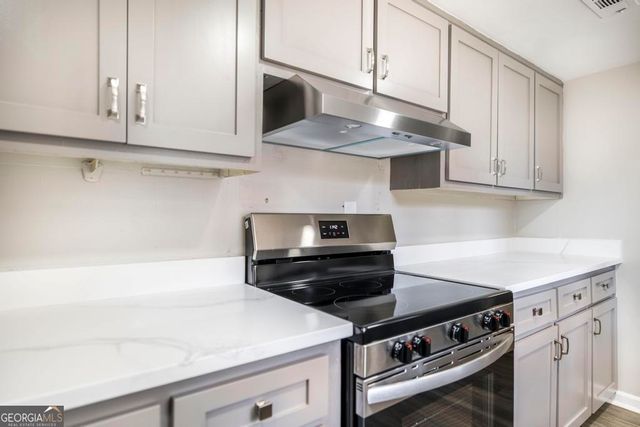 2310 Price Drive, Macon, GA 31206