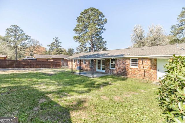 2310 Price Drive, Macon, GA 31206