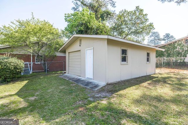 2310 Price Drive, Macon, GA 31206