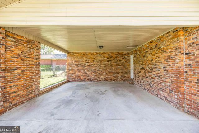 2310 Price Drive, Macon, GA 31206