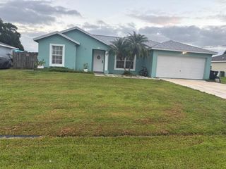1049 SW Jacqueline Avenue, Port St Lucie, FL 34953