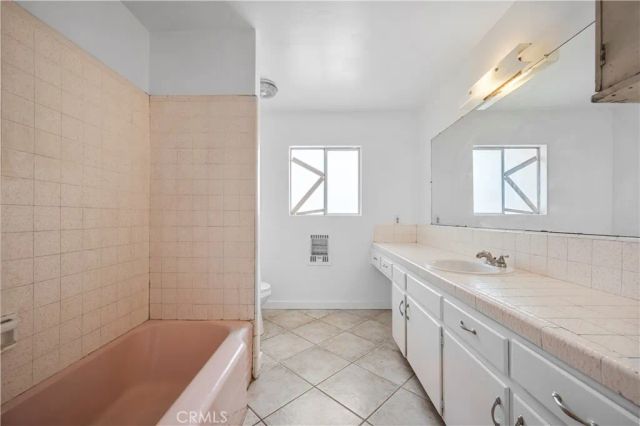 4716 W Avenue L4, Quartz Hill, CA 93536